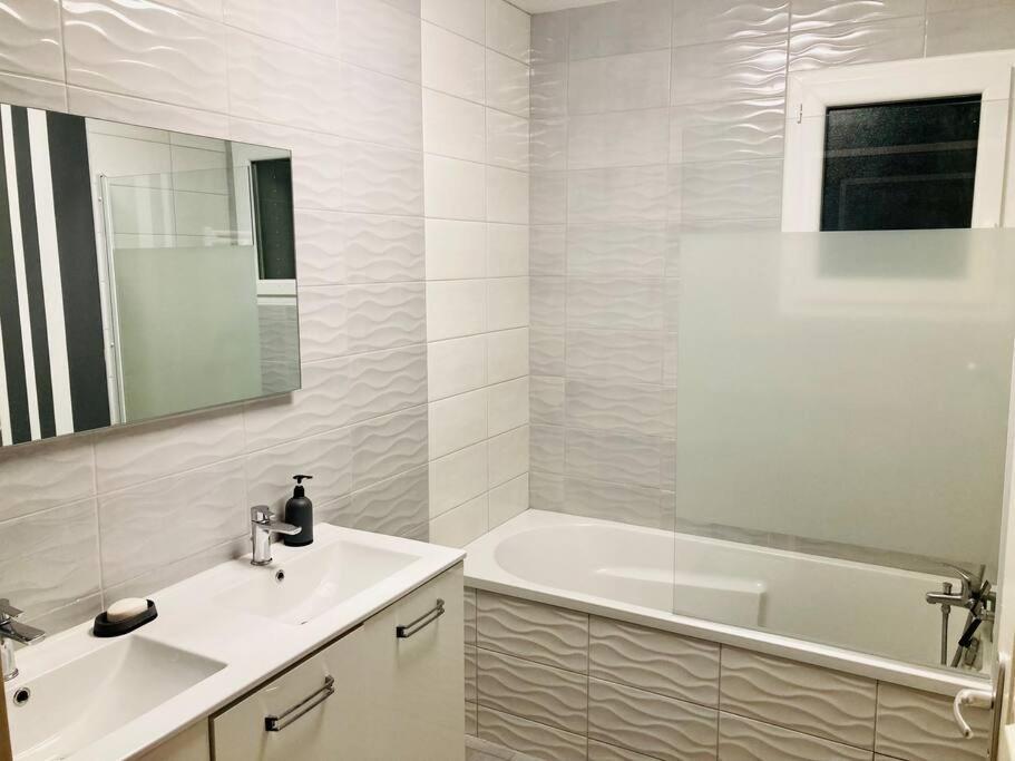 Ondres : Maison Moderne Proche Plage Et Centre Ville Ngoại thất bức ảnh